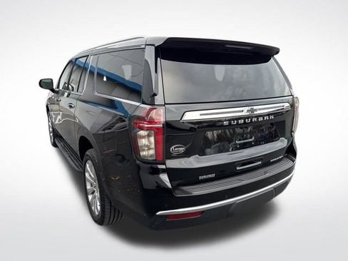 Certified 2023 Chevrolet Suburban Premier image 7