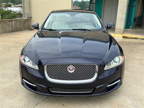 Used 2014 Jaguar XJ AWD image 10
