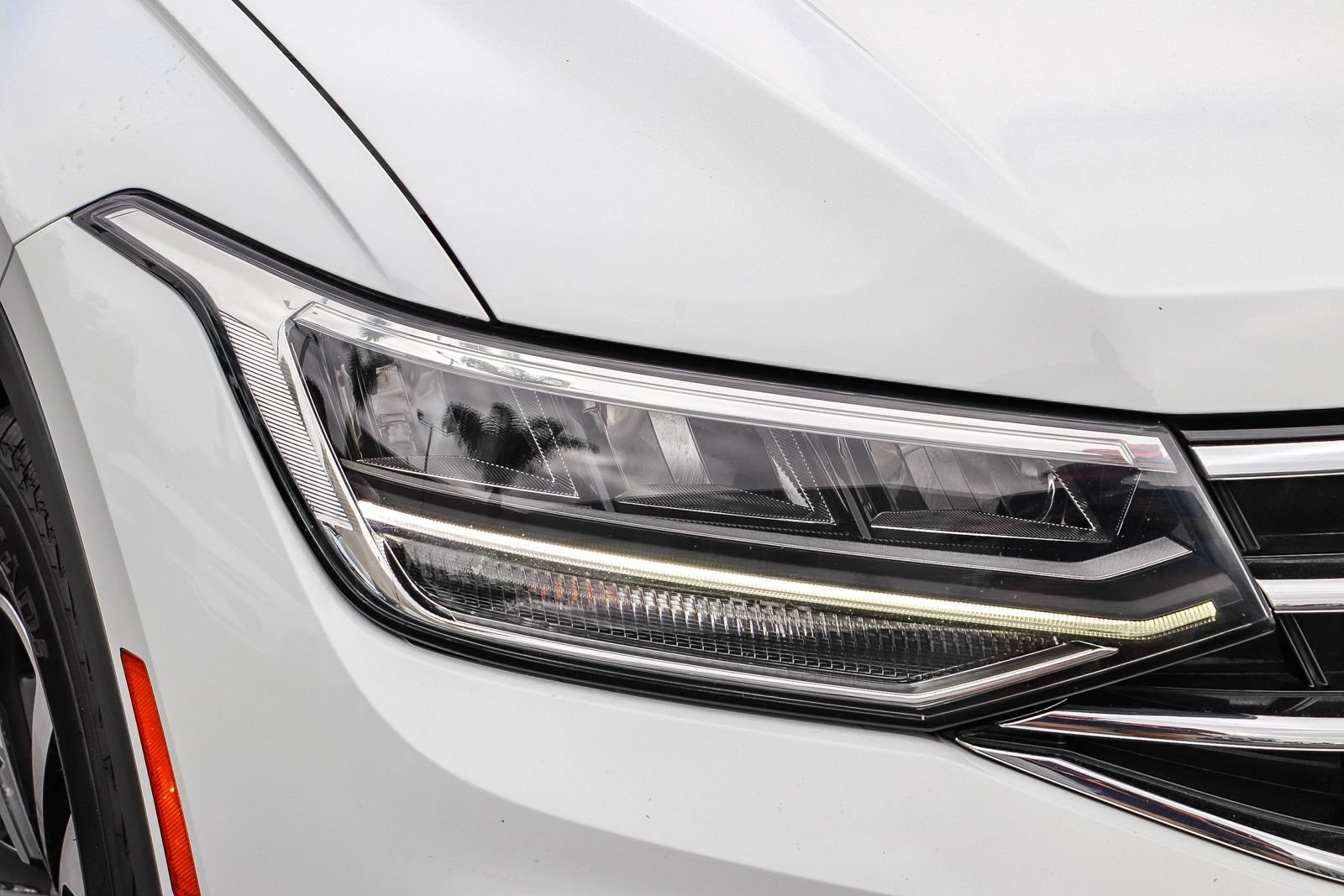 Used 2022 Volkswagen Tiguan S FWD image 4