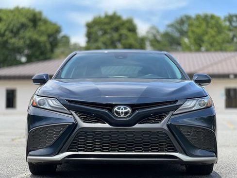 Used 2021 Toyota Camry XSE FWD image 2