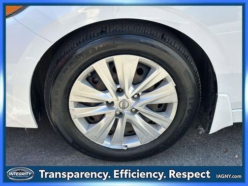 Certified 2024 Nissan Sentra S FWD image 8