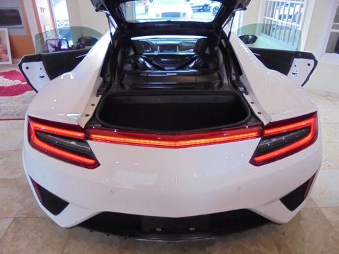 Used 2017 Acura NSX image 16