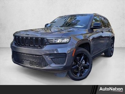 Used 2023 Jeep Grand Cherokee Altitude