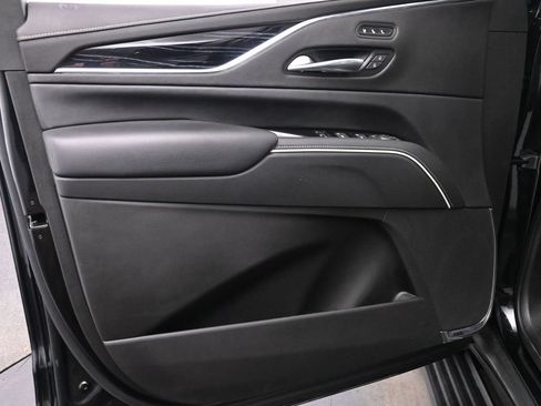 Used 2022 Cadillac Escalade Sport w/ Touring Package AWD/4WD image 13