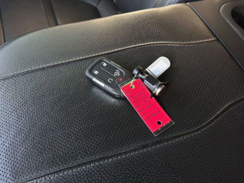 Used 2023 GMC Sierra 2500 Denali w/ Denali Black Diamond Edition image 37