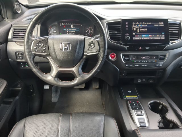 Used 2025 Honda Passport TrailSport image 15