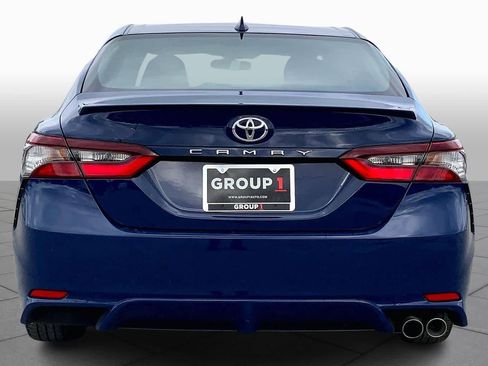 Used 2024 Toyota Camry SE image 4