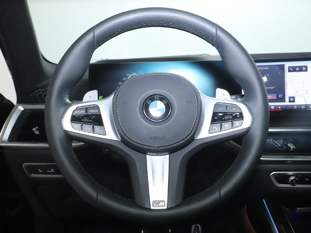 Used 2026 BMW X7 xDrive40i AWD/4WD image 36