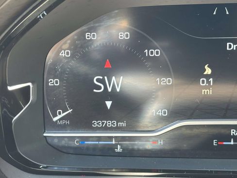 Used 2023 GMC Yukon Denali AWD/4WD image 19
