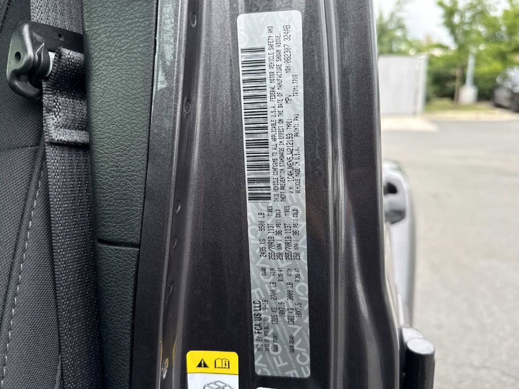 Used 2018 Jeep Wrangler Unlimited Sahara AWD/4WD image 26