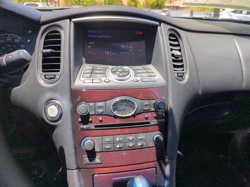 Used 2017 INFINITI QX50 2WD w/ Premium Plus Package image 20