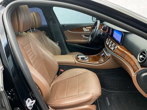 Used 2019 Mercedes-Benz E 450 4MATIC Sedan image 24