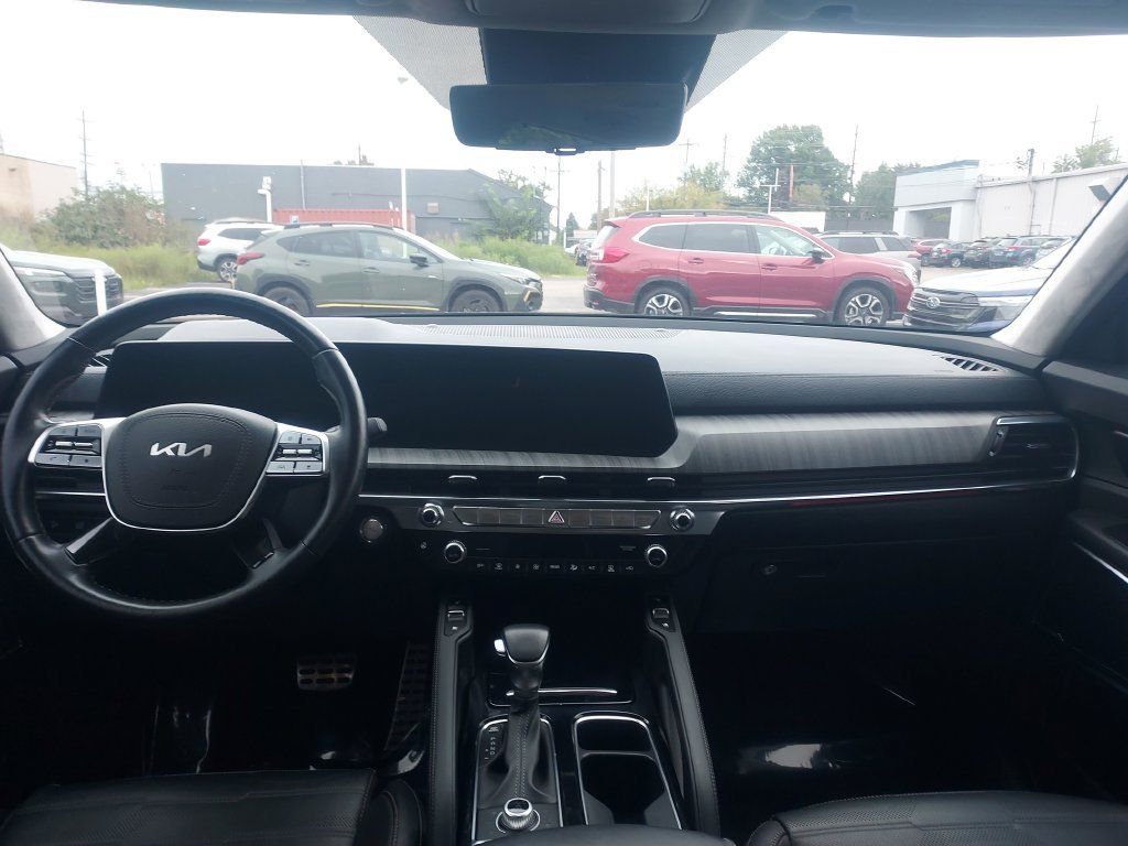 Used 2024 Kia Telluride SX Prestige AWD/4WD image 9