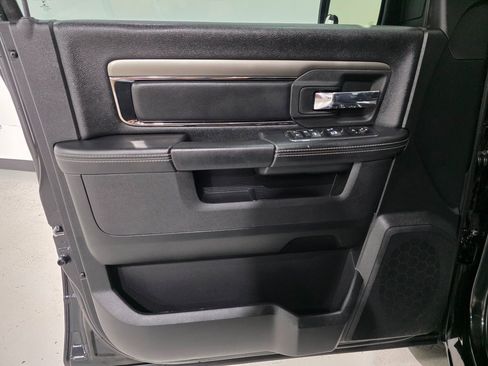 Used 2017 RAM 1500 Sport image 17