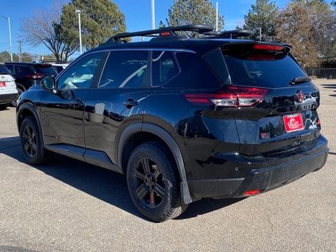 New 2026 Nissan Rogue SV image 4