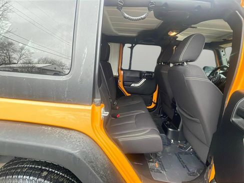 Used 2013 Jeep Wrangler Unlimited Rubicon w/ Dual Top Group image 14