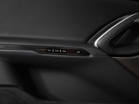 Used 2025 Ferrari Purosangue AWD/4WD image 13