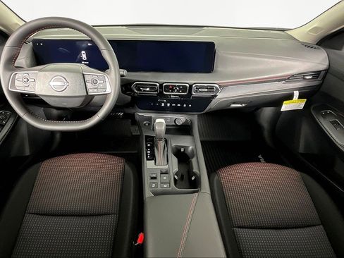 New 2026 Nissan Sentra SR FWD image 10