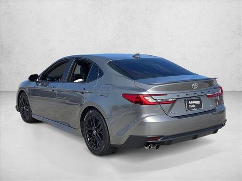 Used 2025 Toyota Camry SE w/ Convenience Package FWD image 7