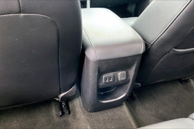 Used 2017 Chevrolet Colorado Z71 AWD/4WD image 21
