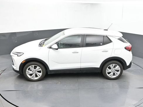 Used 2025 Buick Encore GX Preferred FWD image 18