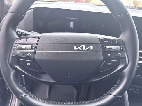 Used 2026 Kia Sportage LX w/ LX Convenience Package AWD/4WD image 11