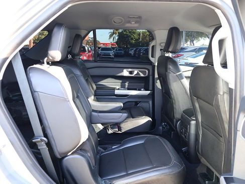 Used 2023 Ford Explorer XLT w/ Equipment Group 202A RWD image 36