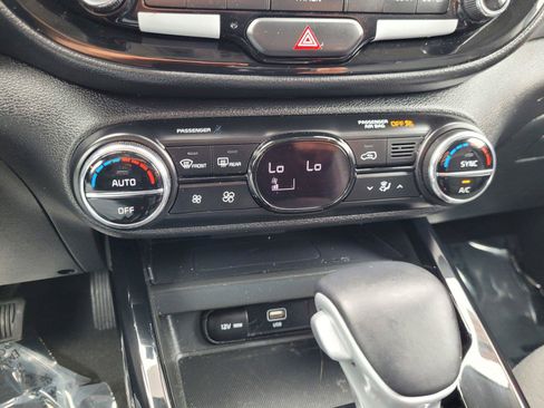 Used 2023 Kia Soul GT-Line FWD image 29
