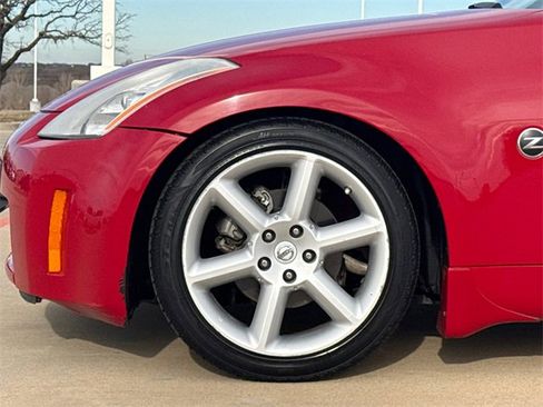 Used 2003 Nissan 350Z Touring w/ Aerodynamics Pkg image 6