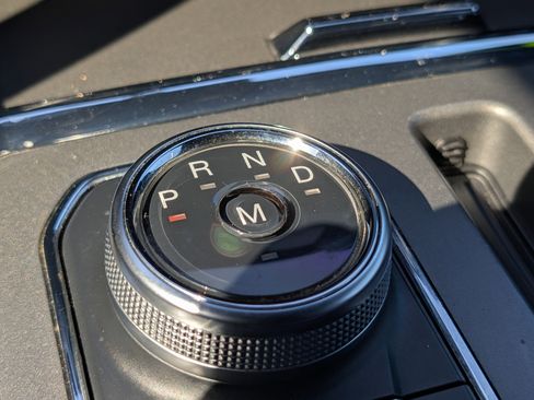 Used 2020 Ford Expedition XLT w/ Equipment Group 202A RWD image 36