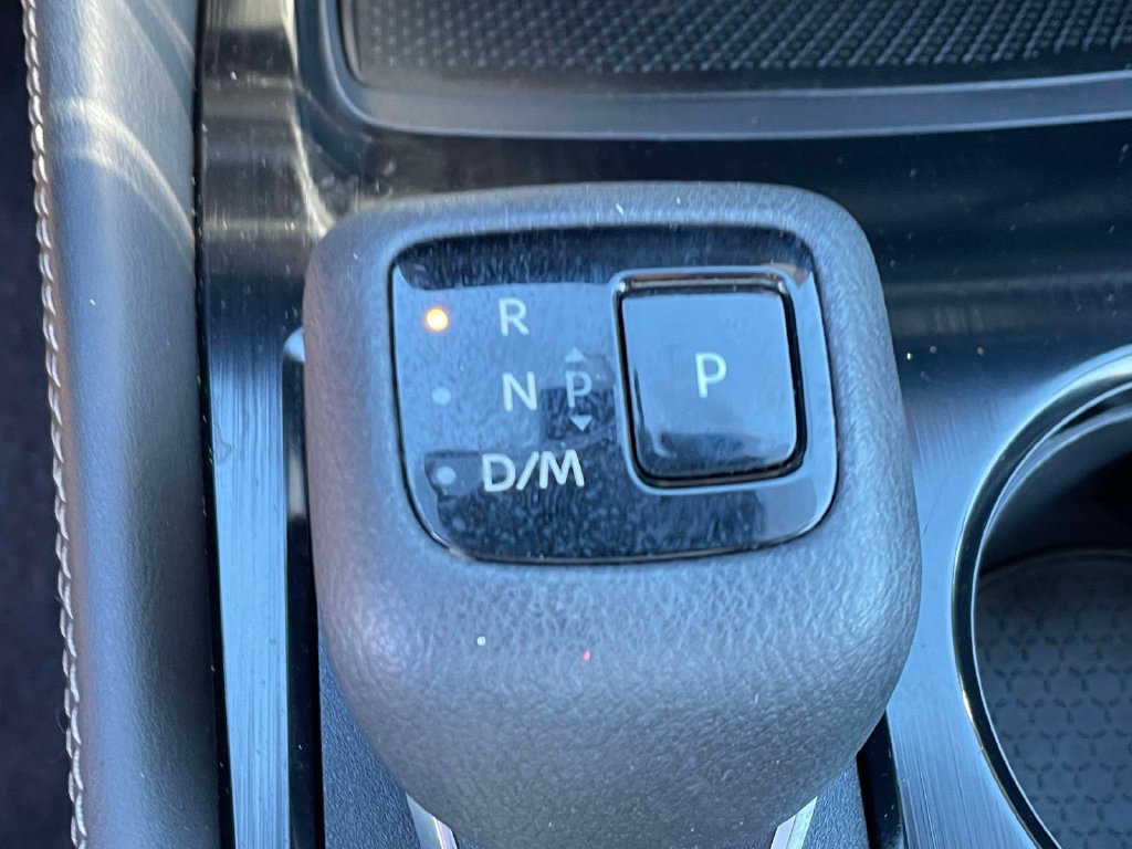 Used 2023 Nissan Rogue SL AWD/4WD image 29