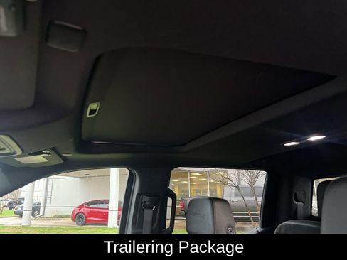 Used 2024 GMC Sierra 1500 AT4 w/ Technology Package image 7