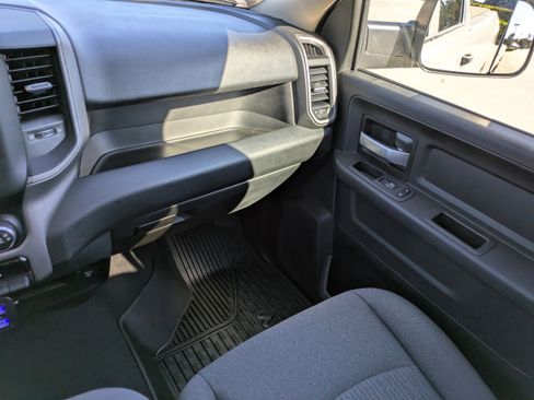 Used 2019 RAM 2500 Tradesman image 13