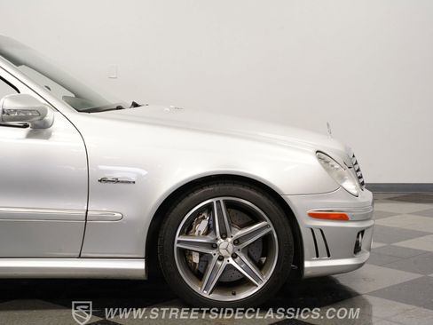 Used 2007 Mercedes-Benz E 63 AMG Sedan image 30