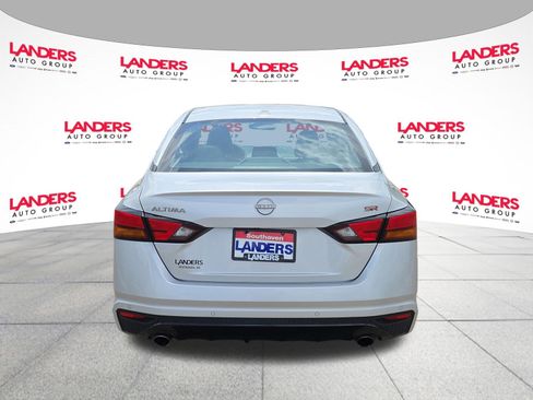 Used 2024 Nissan Altima 2.5 SR FWD image 4