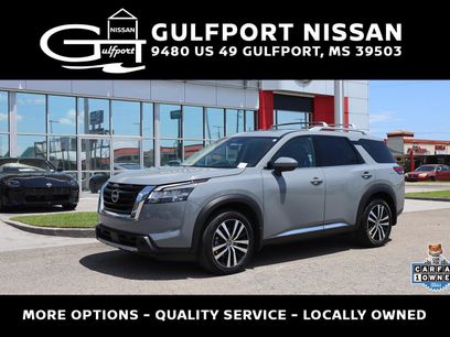 Used 2024 Nissan Pathfinder Platinum w/ Cargo Package