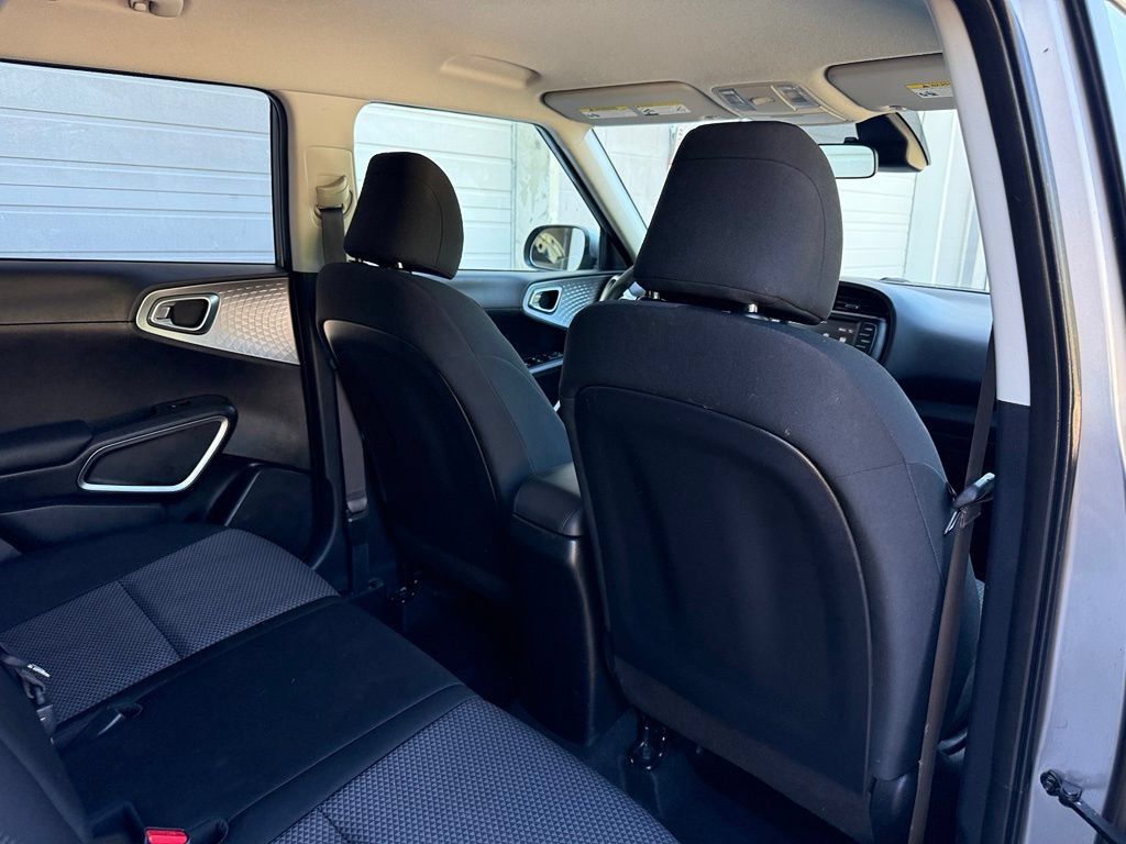 Used 2022 Kia Soul LX w/ Technology Package FWD image 33