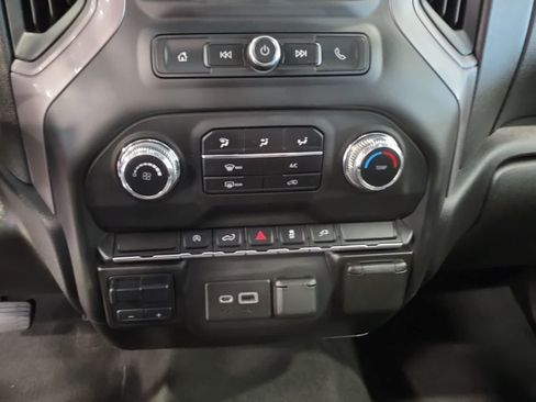 Used 2021 GMC Sierra 1500 4x4 Crew Cab w/ Sierra Value Package image 23