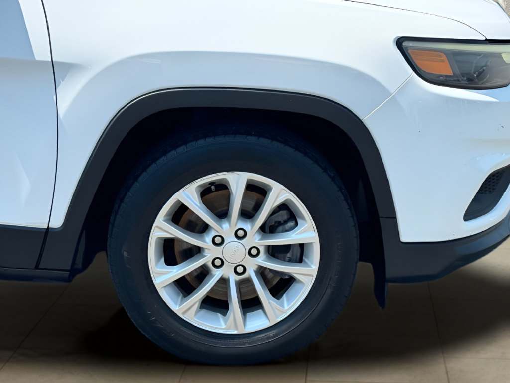 Used 2019 Jeep Cherokee Latitude w/ Popular Appearance Group FWD image 37