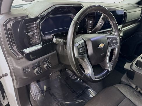 Used 2023 Chevrolet Silverado 1500 LT image 22