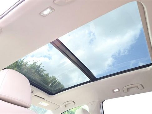 New 2026 Volkswagen Atlas SE image 12