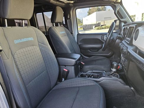 Used 2021 Jeep Wrangler Unlimited Sport AWD/4WD image 19