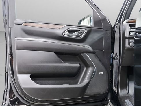 Used 2022 Chevrolet Tahoe Premier AWD/4WD image 24
