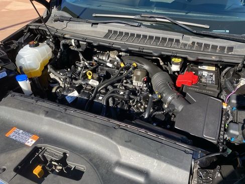 Certified 2022 Ford Edge Titanium image 40