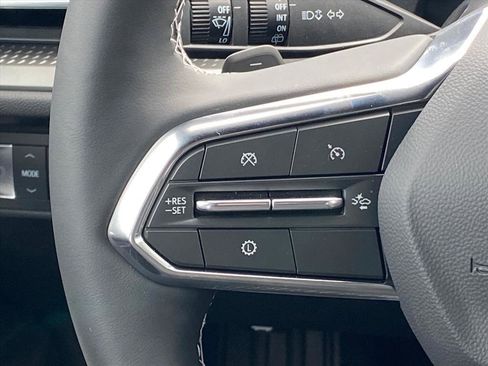 New 2026 Chevrolet Traverse LT w/ Sun and Wheel Package image 8