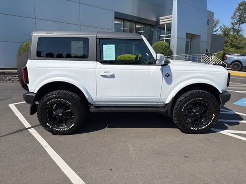 Used 2022 Ford Bronco Outer Banks AWD/4WD image 8
