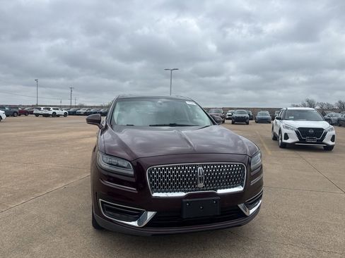 Used 2020 Lincoln Nautilus Reserve image 3