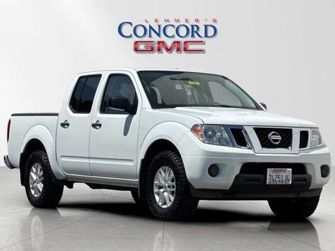 Used 2018 Nissan Frontier SV AWD/4WD image 1