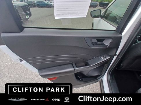 Used 2024 Ford Escape Active AWD/4WD image 12