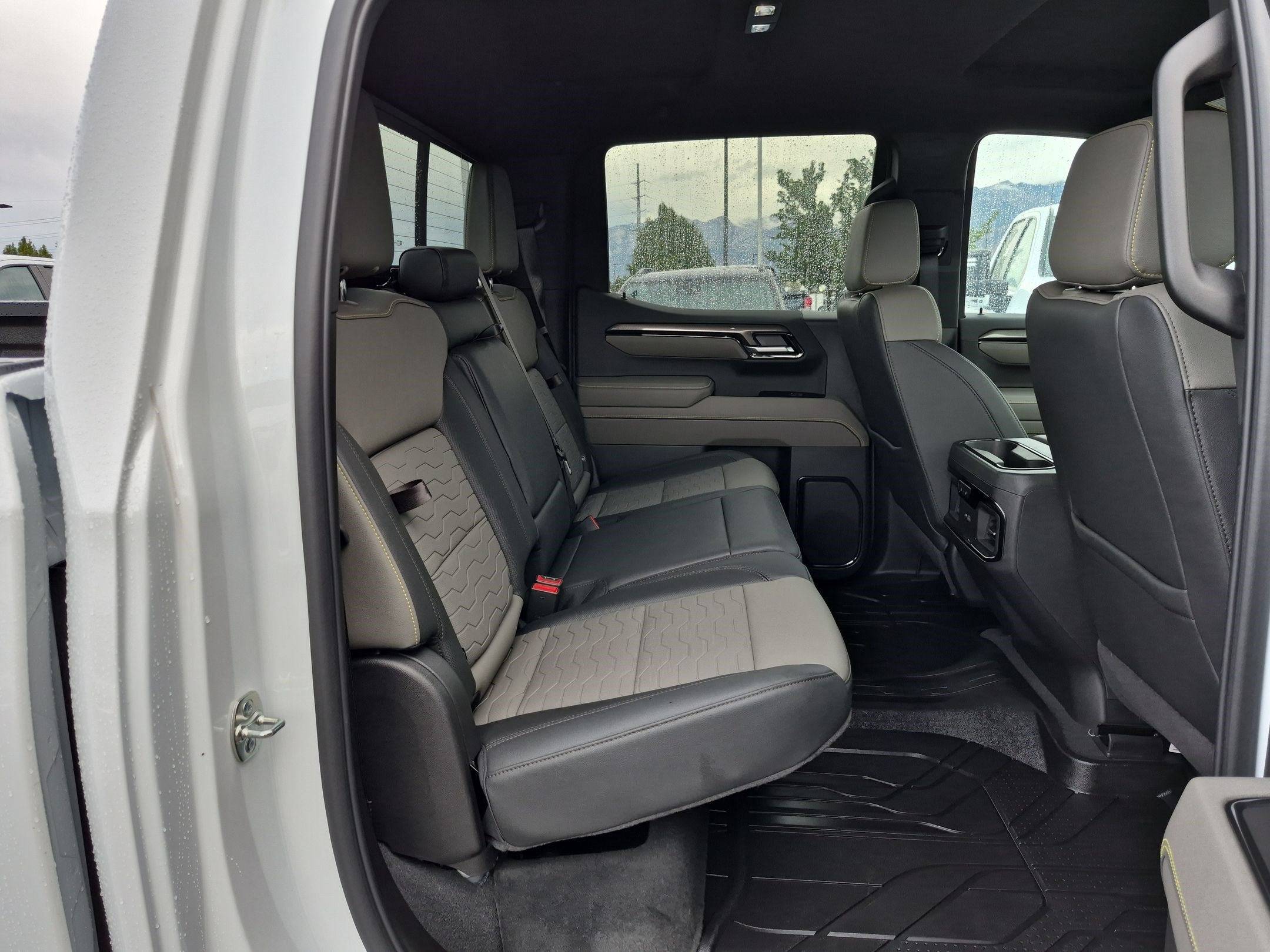 Used 2026 Chevrolet Silverado 1500 ZR2 w/ LPO, Dark Essentials Package AWD/4WD image 30